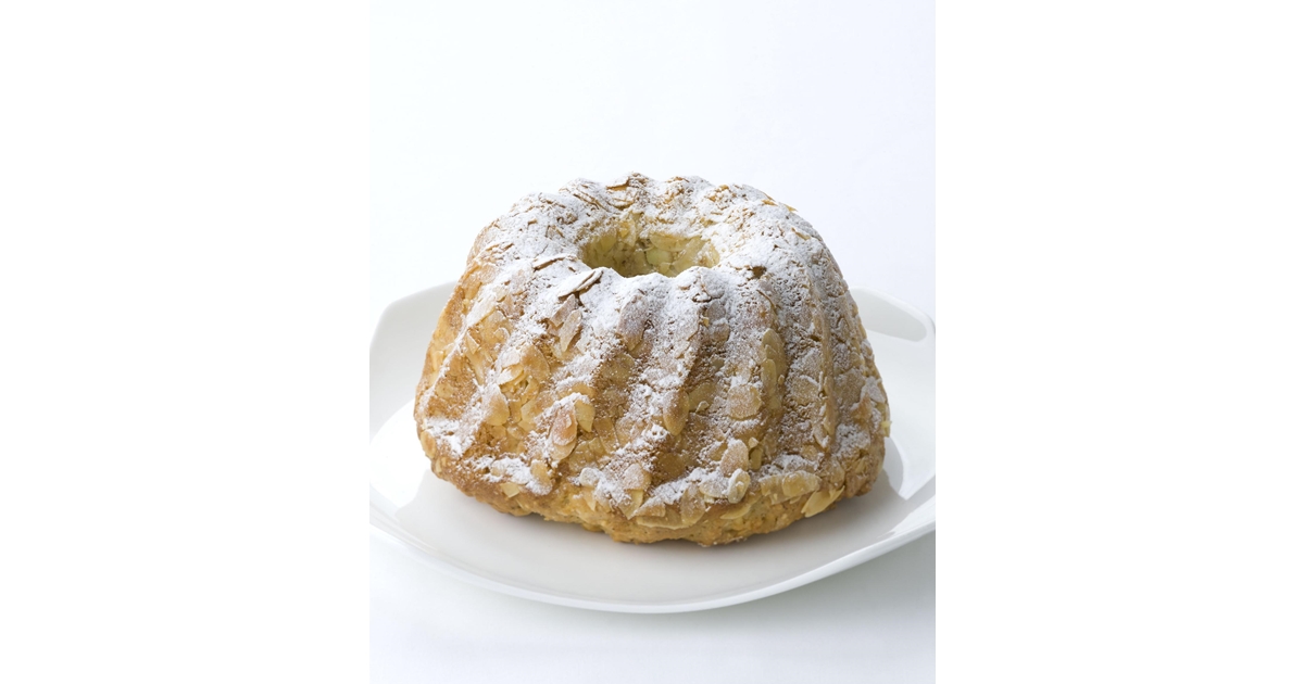 Apple and walnut cake | Marlene®